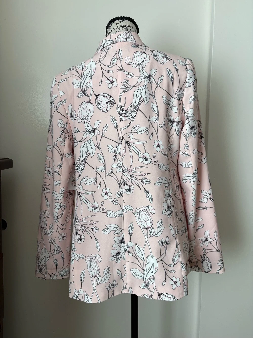 Roz & Ali Pink Floral Notch-Lapel Blazer
